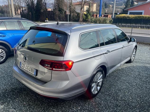 Volkswagen Passat Variant 2.0 TDI SCR EVO DSG Business 04/2021 - Foto 7