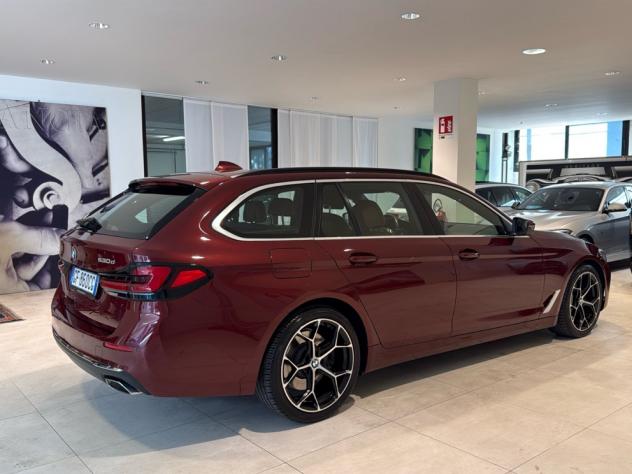BMW Serie 5 530d 48v 249cv auto UNICA - 20.000EURO DI OPTIONAL - Foto 7