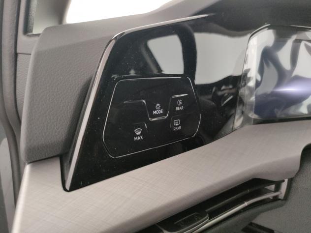 Volkswagen Golf 1.5 eTSI 115 CV DSG Life - Foto 8