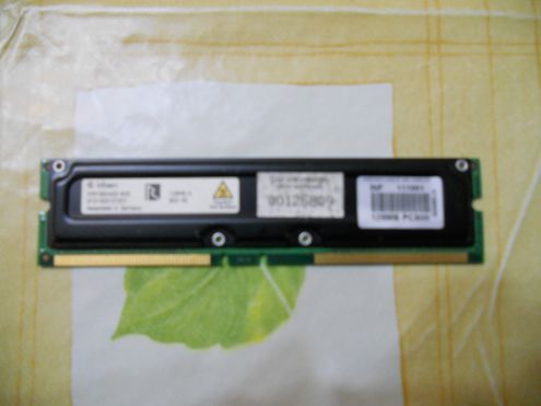 Memoria Ram Infineon 128mb 800-45 4 ECC - Foto 4