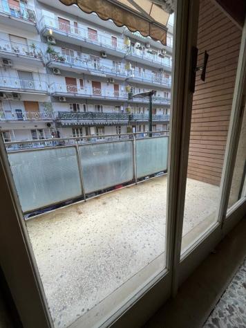 Stanza in appartamento in affitto a Napoli - Foto 5
