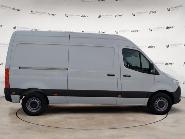 Mercedes-Benz eSprinter FURGONE 55 KWH - Foto 6