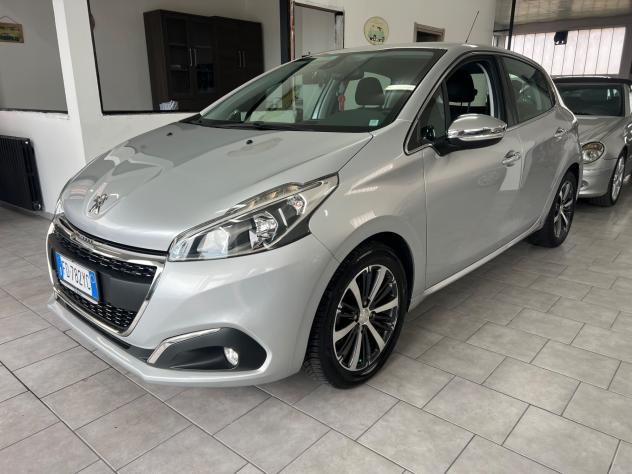 Peugeot 208 PureTech 82 5 porte Allure