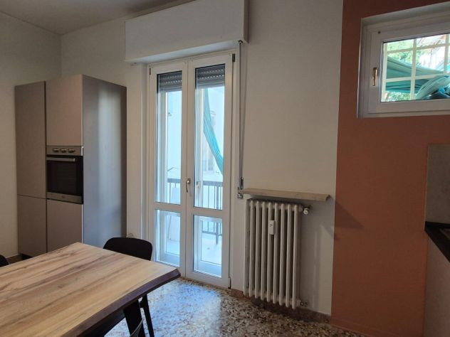 2 Posti letto STANZA DOPPIA STUDENTI/LAVORATORI: BORGO VENEZIA Via A. da velo 8 - Foto 2