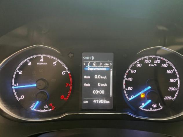 TOYOTA Yaris 1.0 5 porte Lounge rif. 23794661 - Foto 9