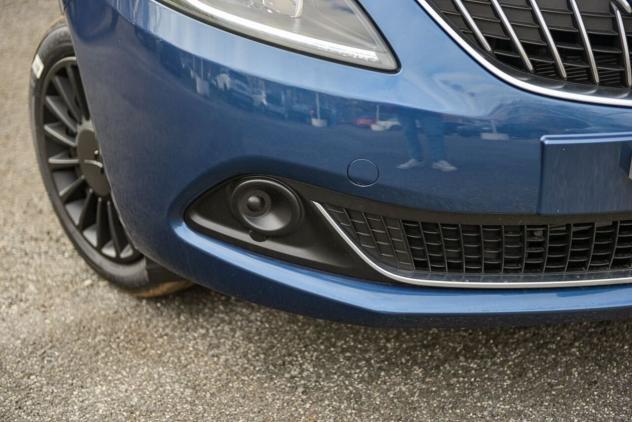 Lancia Ypsilon 1.0 FireFly 5 porte S&S Hybrid Silver - Foto 7
