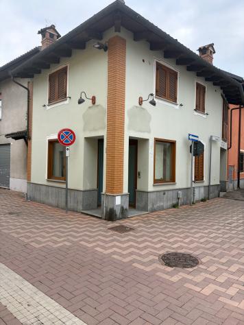 2 Vetrine in affitto a Beinasco