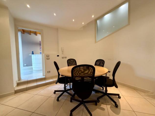 Immobile di 270 m² con più di 5 locali in vendita a Bergamo - Foto 17