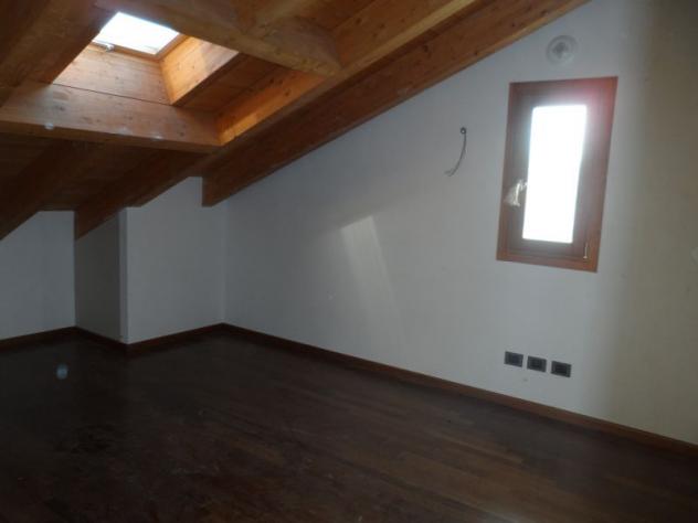 VILLA di 4 vani e di 180 mq (CAVENAGO DI BRIANZA) rif. IGC VILLA 300 CAVENAGO - Foto 9