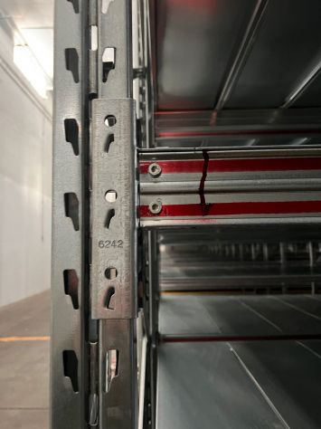 scaffali metallici