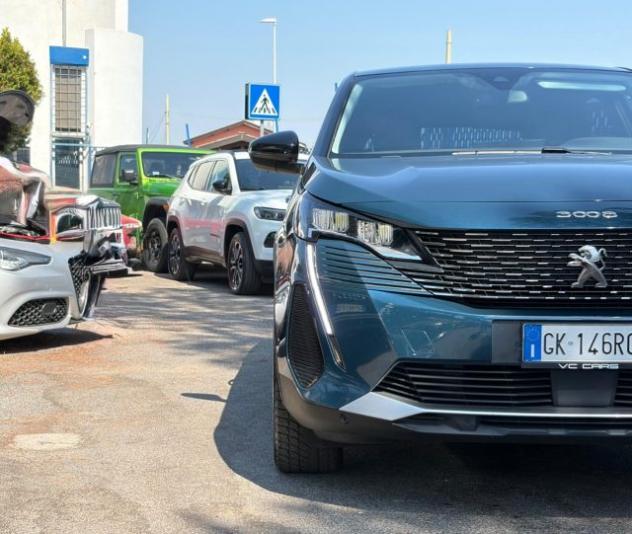 PEUGEOT 3008 BlueHDi 130 S&S EAT8 Allure Pack rif. 23992530 - Foto 9