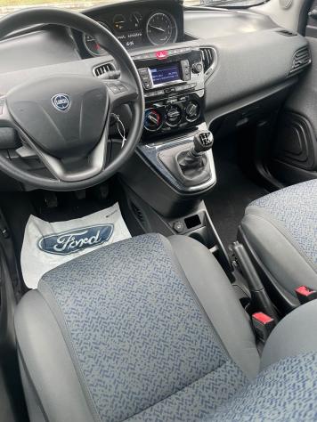 Lancia Ypsilon Ypsilon 1.0 firefly hybrid Silver s&s 70cv - Foto 10