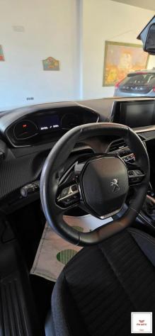 PEUGEOT - 2008 - BlueHDi 110 S&S Active Pack - Foto 8