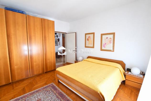 PALAZZO di 9 vani e di 350 mq (MONTEBELLUNA) rif. PE27 - Foto 10