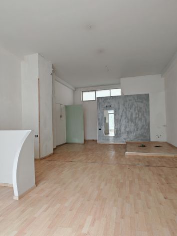 LOCALE IN AFFITTO - Foto 6