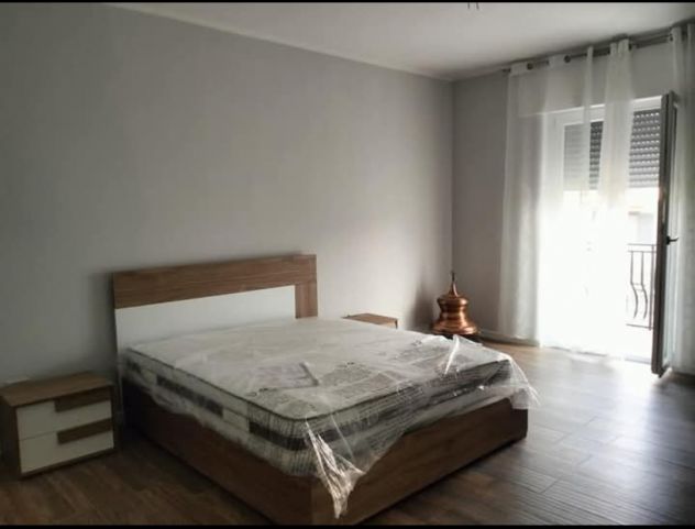 Ampio quadrilocale per brevi e lunghi periodi (nuovo e arredato) - Foto 10