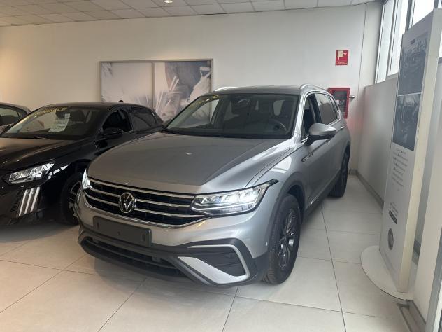 Volkswagen Tiguan 2.0 TDI 150 CV SCR DSG Life 7 POSTI - Foto 4
