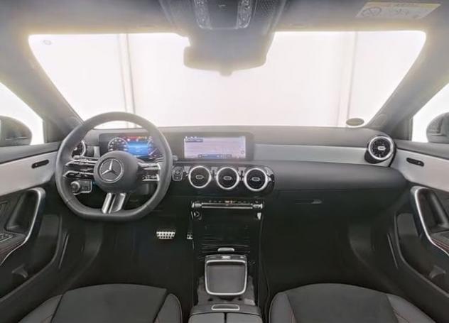 Mercedes-Benz Classe A A 180 Premium AMG LED NAVI - Foto 5