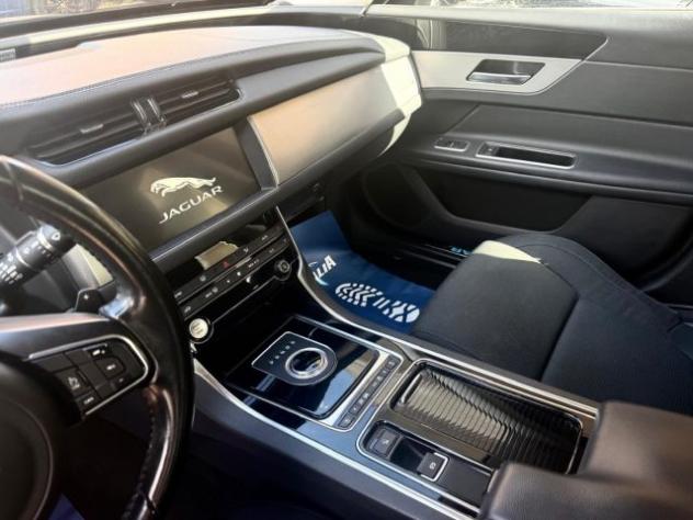 JAGUAR XF 2.0 D 180 CV aut. Pure rif. 23745945 - Foto 8