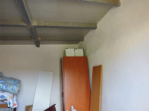 V000605 - VENDESI VILLINO DA 30 MQ E 230 MQ SPIAZZALE - Foto 12