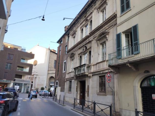 Immobile di 110 m² con 3 locali in affitto a Brescia - Foto 17