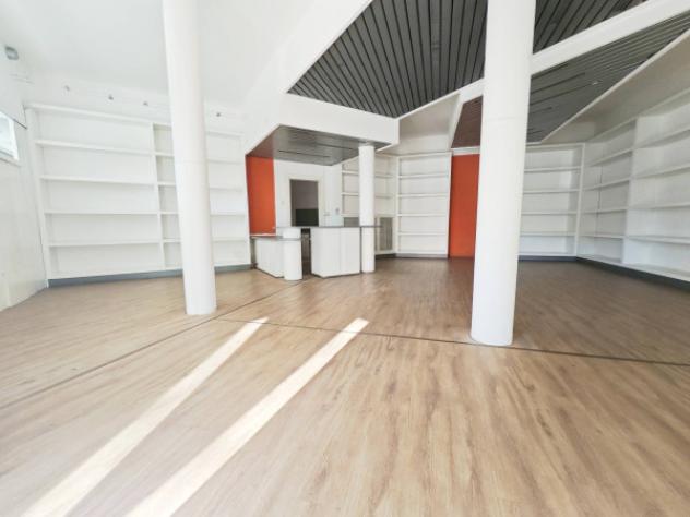 Immobile di 214 m² con 2 locali in affitto a Vicenza - Foto 5
