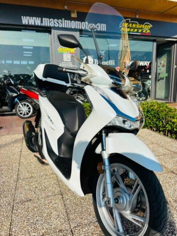 HONDA SH 150 TUTTO INCLUSO ANCHE PASSAGGIO! MINI RATE rif. 24052067 - Foto 7
