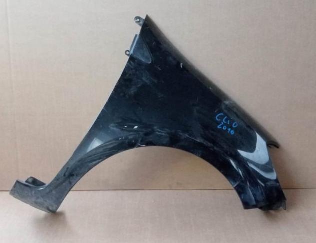PARAFANGO ANT. DX (in plastica) NERO MET. DA ''16 RENAULT CLIO SIGLA 195 999-U1296831 Carrozzeria  Lamierati esterni  Fiancate  Parafango ant. RENAULT