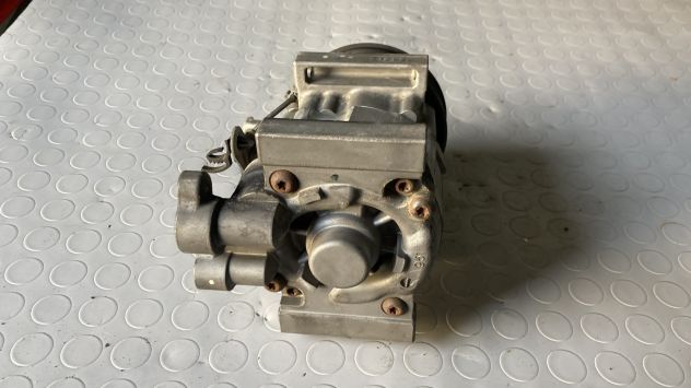Compressore climatizzatore Subaru Forester 2.0 benzina del 2013 (73111SC020) - Foto 4