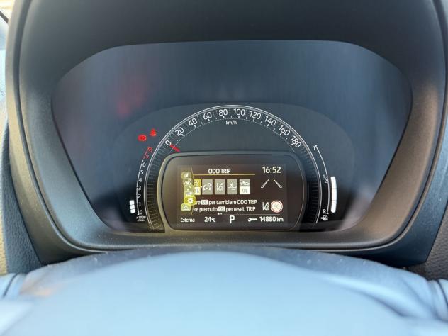 Toyota Aygo X 1.0B (72 CV) Active S-CVT - Foto 10