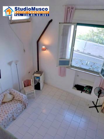 StudioMusco vende a Capri, su via Marina Grande, appartamento su due livelli. - Foto 5