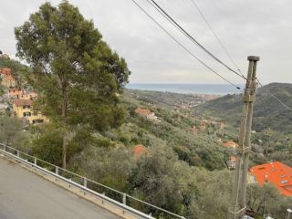 Bifamiliare in affitto a Leivi