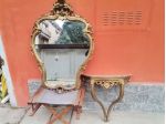 specchi vintage di vari modelli e misure e consolle
