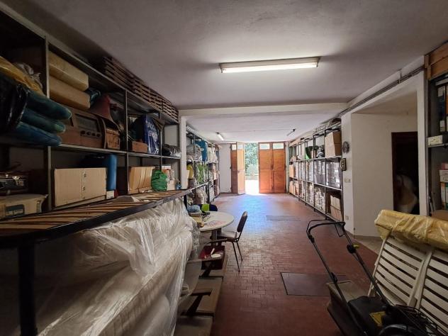 Magazzino in vendita a Santa Croce sull'Arno 107 mq Rif: 1424641
