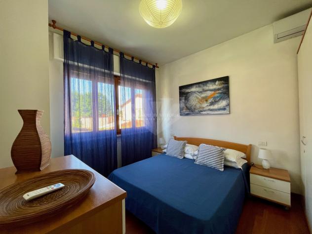 VILLA di 9 vani e di 130 mq (PIETRASANTA) rif. 099/VE - Foto 15