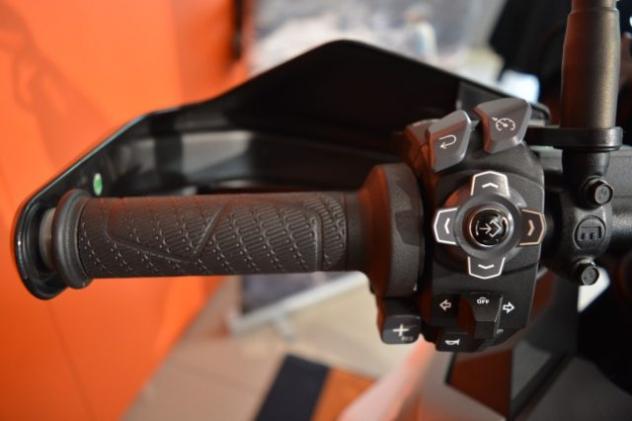 KTM 1290 Super Adventure S rif. 23918383 - Foto 9