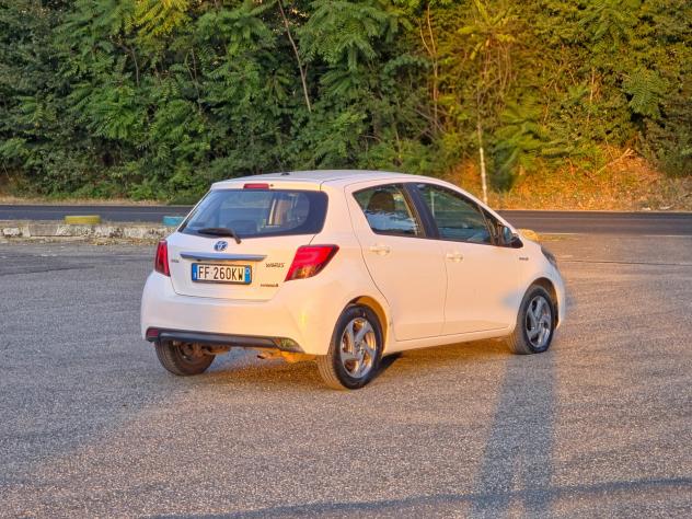 Toyota Yaris 1.5 Hybrid 5 porte Active E6B Automatico NEO 2016 - Foto 6