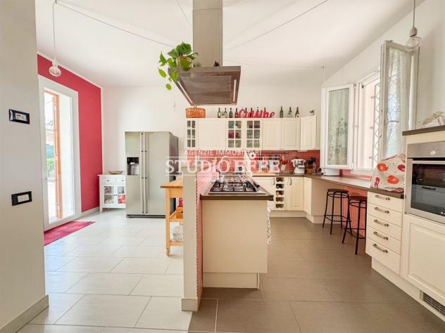 Villa indipendente con parco completamente ristrutturata - Foto 15