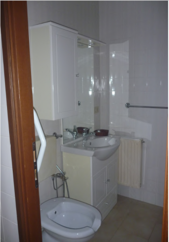 ASTA IMMOBILIARE CITTA’ DI VICENZA – QUADRILOCALE DI 83 MQ CON GARAGE - Foto 7