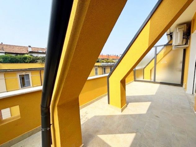 QUADRILOCALE CON TERRAZZO ARREDATO MM P. ROMANA - Foto 2