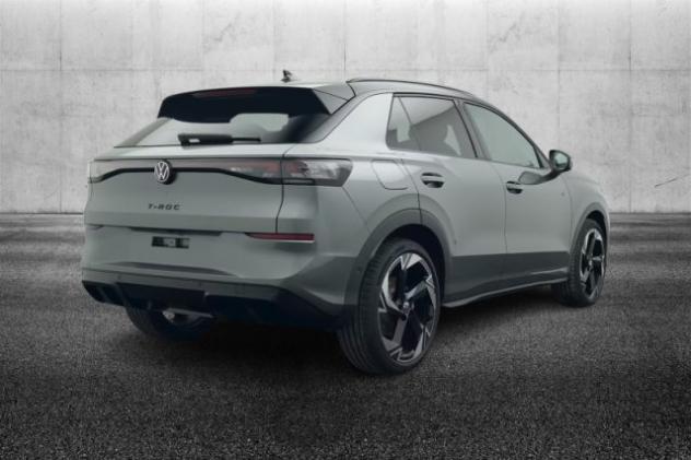 VOLKSWAGEN T-Roc 1.5 eTSI ACT 150 CV DSG R-Line rif. 23759123 - Foto 3