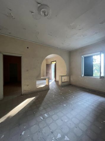 RIF. 358 FRONTE DOMIZIANA - VILLA SINGOLA 2 APPARTAMENTI CON GIAR - Foto 9