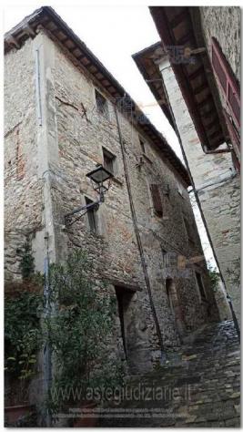 IMMOBILI-IMMOBILE RESIDENZIALE-via delle Confraternite n. 6