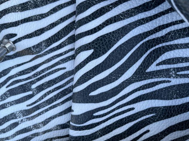 Pelle di vitello stampa zebra - sp. 1,5 - Foto 5