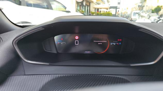 PEUGEOT 2008 1.2 PureTech 100cv Allure 2023 USATO - Foto 5