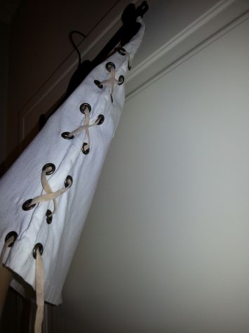 UNA MINIGONNA DA DONNA/RAGAZZA,VINTAGE,ELASTICIZZATA,LEGGERA,BIANCA,ESTIVA,ADERE - Foto 3