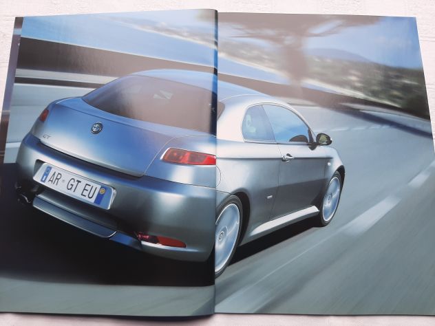 ALFA ROMEO GT DEPLIANT ORIGINALE - Foto 2