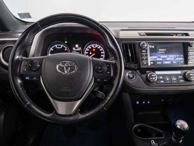 Toyota RAV4 2.0 D-4D 143cv MT Style 2WD - Foto 10