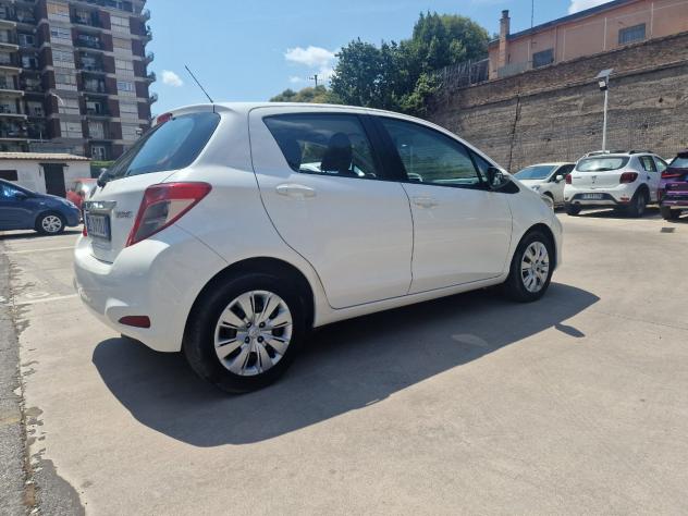 Toyota Yaris 5 Porte Yaris 5p 1.3 Active - Foto 2