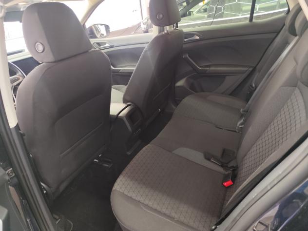 Volkswagen T-Cross 1.0 TSI 110 CV DSG Sport - Foto 8